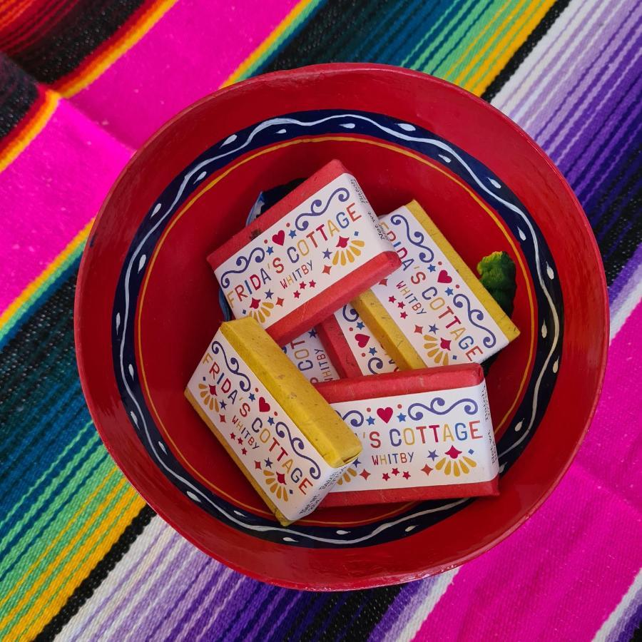 Frida'S Cottage Whitby Bagian luar foto