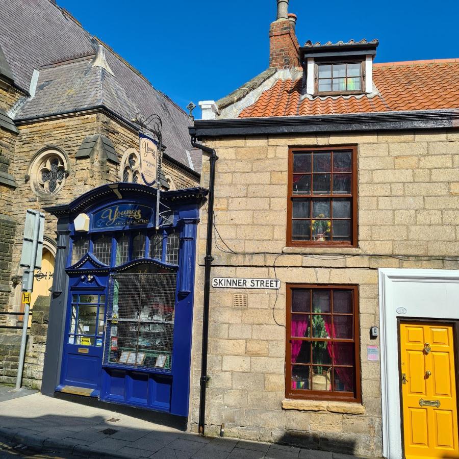Frida'S Cottage Whitby Bagian luar foto